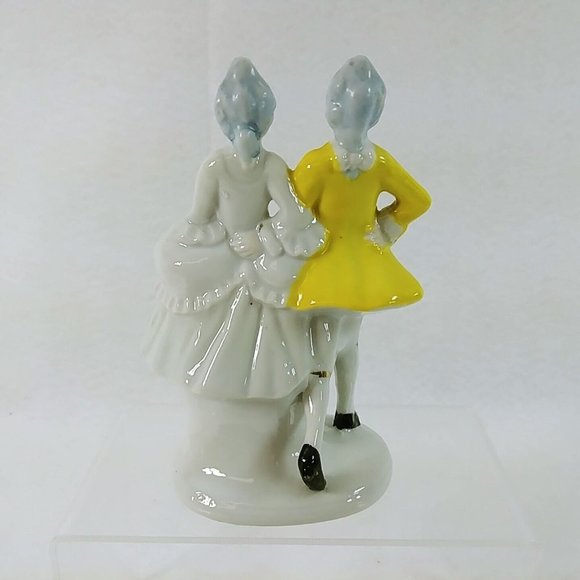 Colonial Couple Figurine Statue Gold Gilded Made in Japan 6.75" Tall - Picture 3 of 8